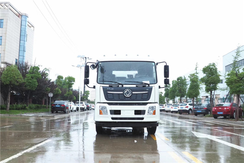 東風(fēng)天龍后八輪20噸噴霧車，國六綠化噴灑車